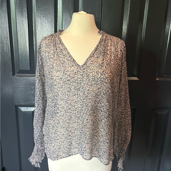 Black and White Relaxed Smocked Blouse - Picture 1 of 4